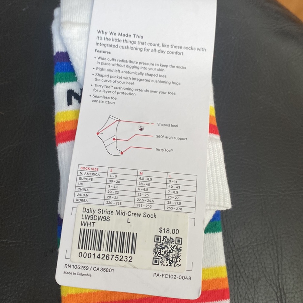 Bundle of exercise socks - Picture 2 of 4